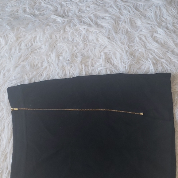 Banana Republic side zippered skirt. - Picture 5 of 5